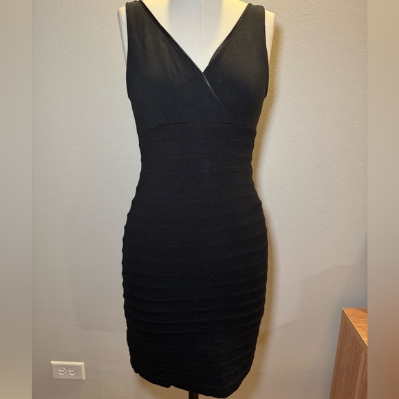 🖤EXPRESS BLACK BODY CON DRESS🖤 - Picture 1 of 6